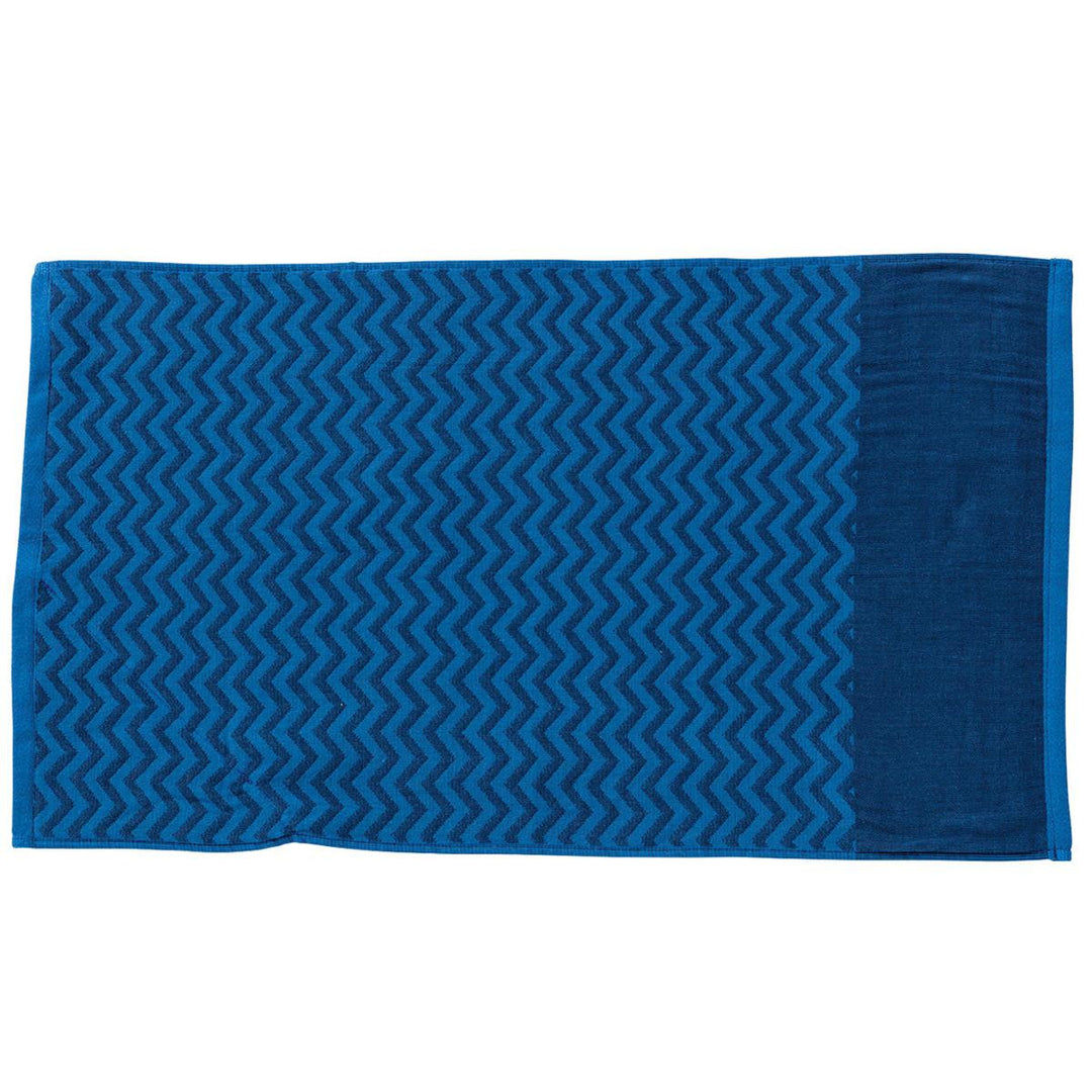 Elite Gym Towel with Pocket - M118