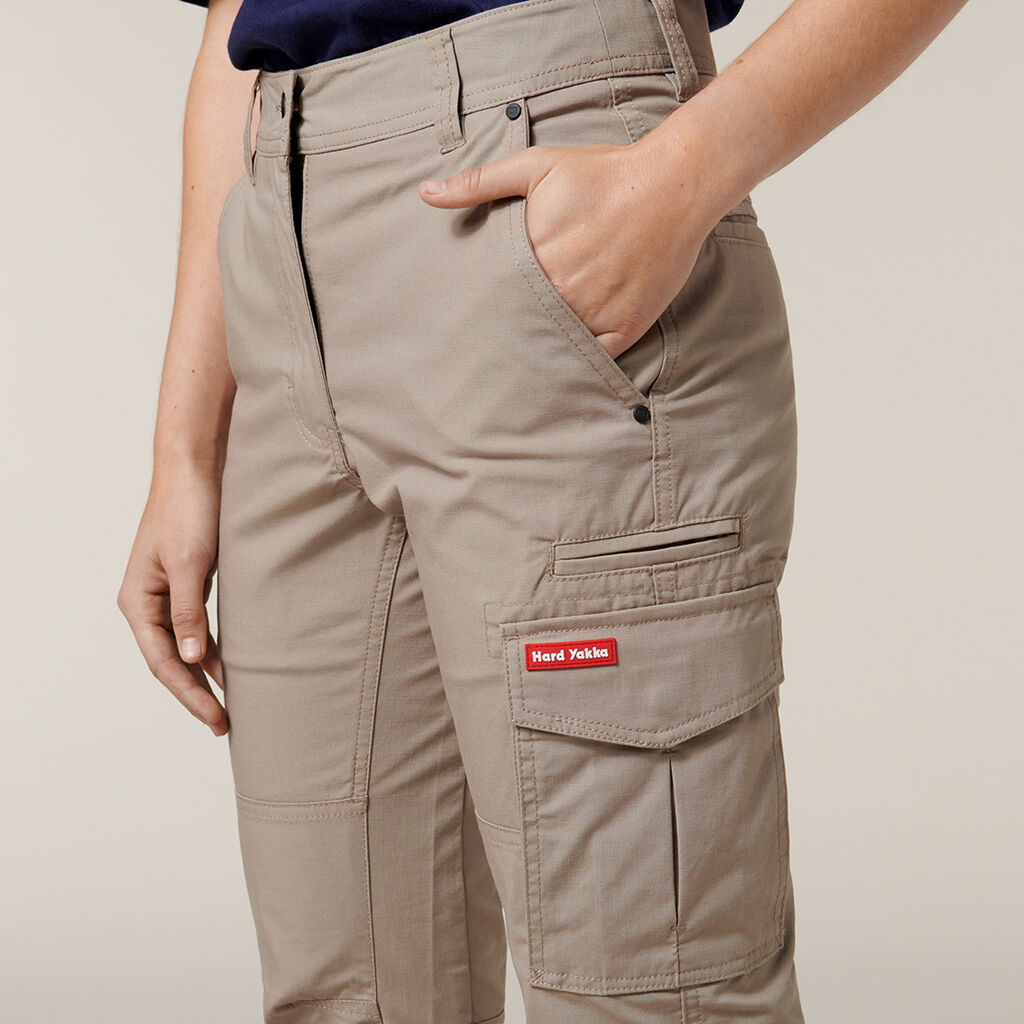 Women’s Ripstop Slim Fit Cargo Pant - Y08930